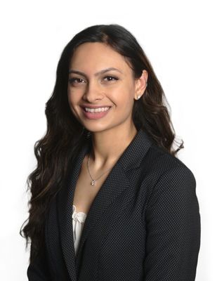 Portrait of Deepika Agrawal, Realtor